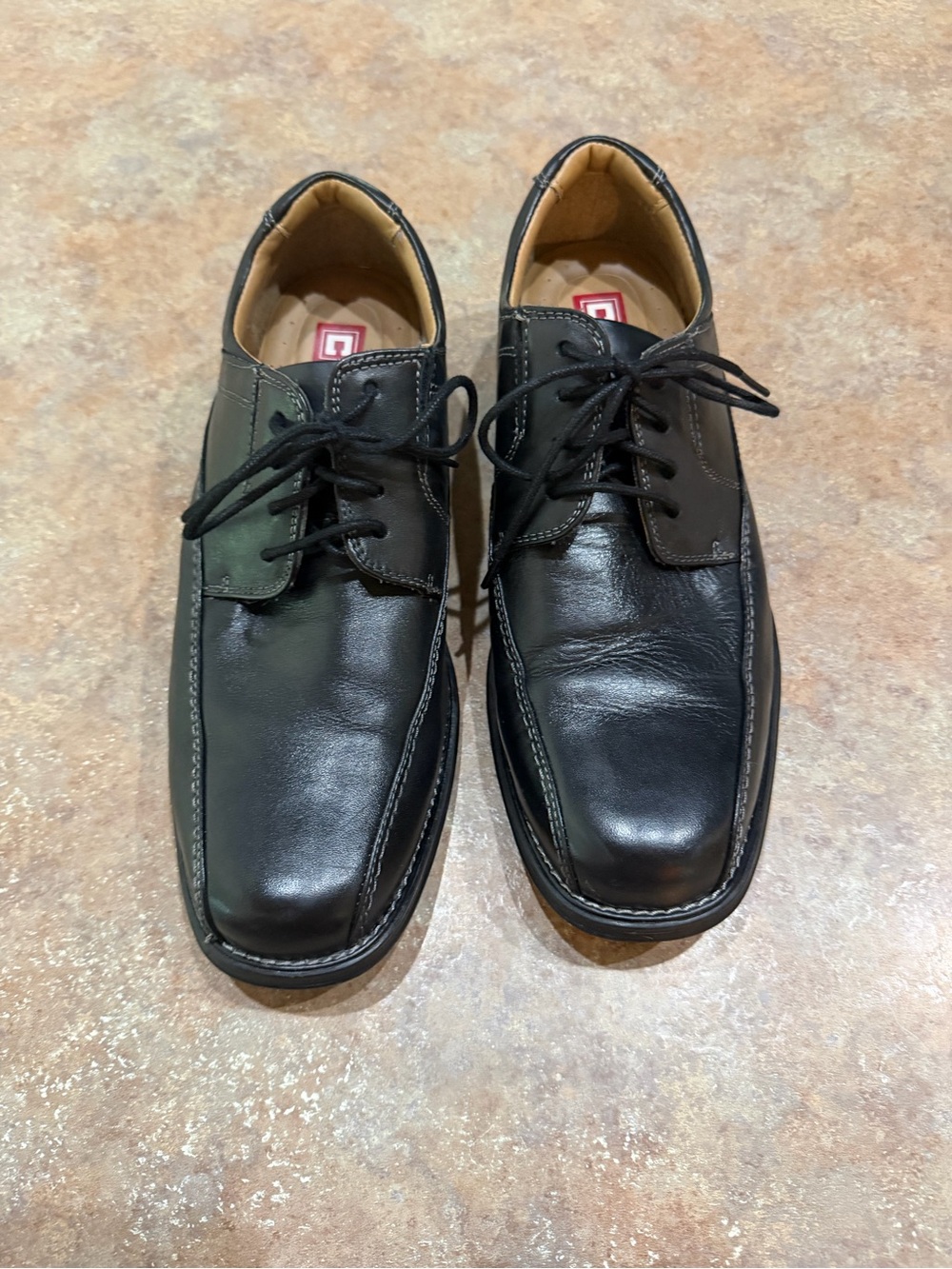 Men's Chaps Dress Shoes. Size 8.5